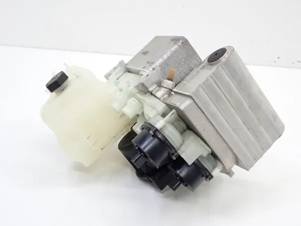 Tesla AC Heat Pump OEM 1506859-00-D for Model Y/3 image 3