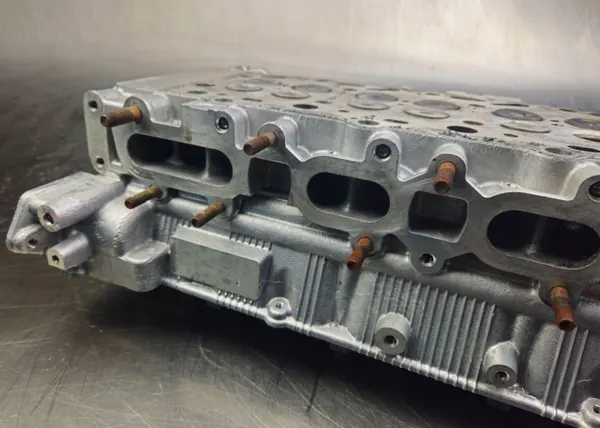 Cabeça do cilindro completa Mitsubishi L200 2.5 DiD OEM 4D56U image 10