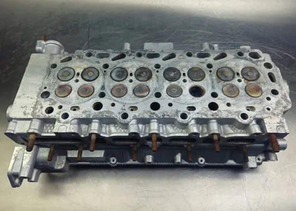 Cabeça do cilindro completa Mitsubishi L200 2.5 DiD OEM 4D56U image 7