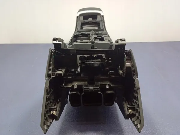Accoudoir tunnel central Audi SQ8 Q8 OEM 4M8863244K image 5