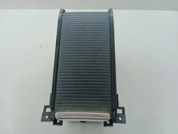 Volvo S60 2012 Boîte console centrale OEM 30781413 image 2