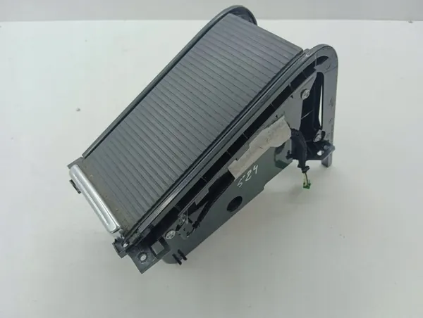 Volvo S60 2012 Boîte console centrale OEM 30781413 image 3