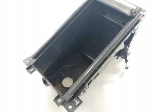 Volvo S60 2012 Boîte console centrale OEM 30781413 image 4