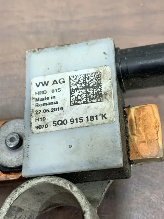 Terminal Negativo Skoda Superb III OEM 5Q0915181K image 5