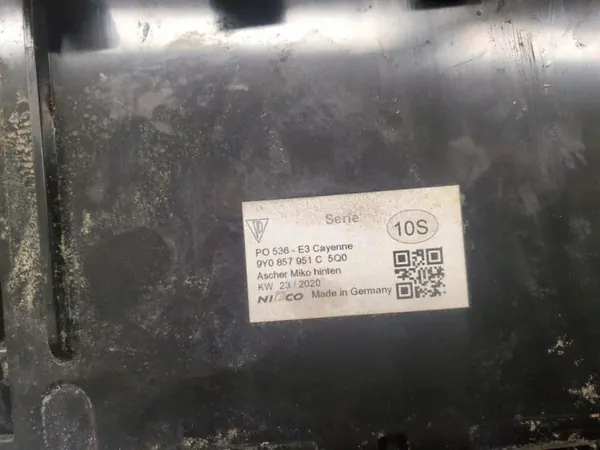Porsche Cayenne Taka Tuhkakuppi OEM 9Y0857951C image 4