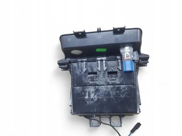 Porsche Cayenne Taka Tuhkakuppi OEM 9Y0857951C image 7