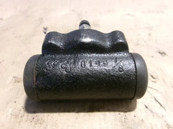 CYLINDEREK HAMULCOWY OEM Cilindro de Freio para Mitsubishi Canter image 3