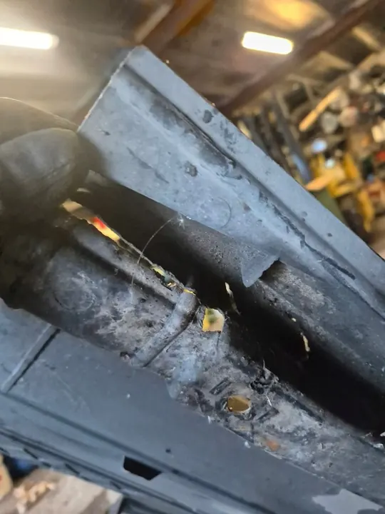 Audi A4 B8 S8 A5 S5 Höger Underbensskydd 8K0825208D image 4