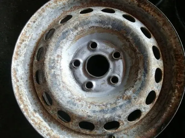 VW främre höger stötdämparfäste OEM 2K0601027 image 4