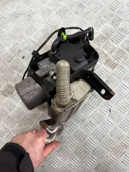 Chauffage stationnaire Webasto OEM 7N0815005AB VW Sharan image 8