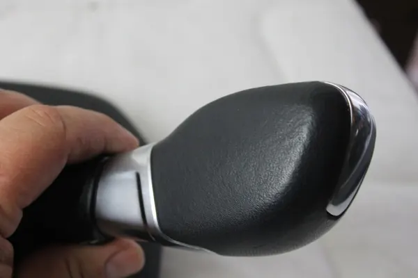 Manchon de Levier de Vitesse OEM GALKA FIESTA MK8 AUTOMAT image 3