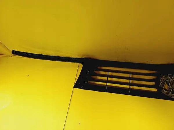 VW POLO III CLASSIC GRILL L56T 6K5854643A / 6K5853654D image 8