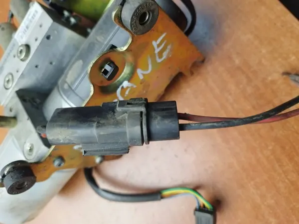 Pompe de toit Renault Megane Cabrio image 3