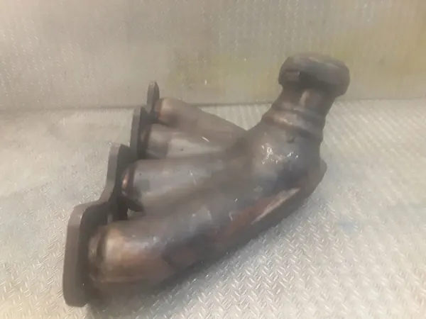 Mercedes-Benz C W203 Pakoputken keräin OEM MDY14919 image 3