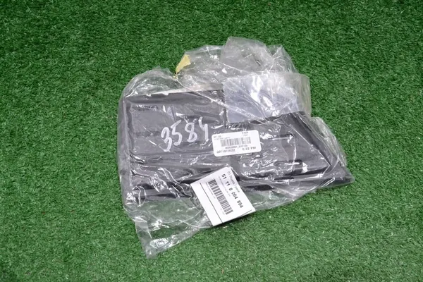 Luftkanalabdeckung vorne rechts BMW X3 G01 18-24 OEM 51118064594 image 3