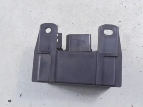 Relais de bougie Mercedes OEM AK-12-695045 pour C W203 image 2