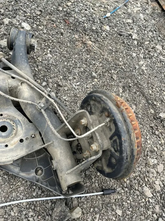 Kit de Poutre de Suspension Arrière OEM Renault Clio V 1.5 image 3
