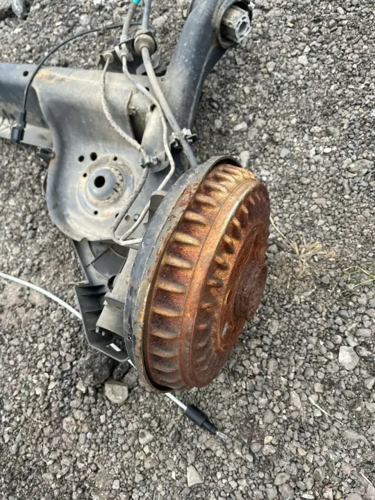 Kit de Poutre de Suspension Arrière OEM Renault Clio V 1.5 image 4