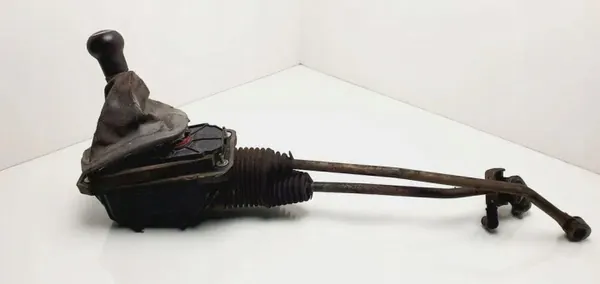 VW Vaihteiston mekanismi OEM 8D0711406C - Käytetty image 2