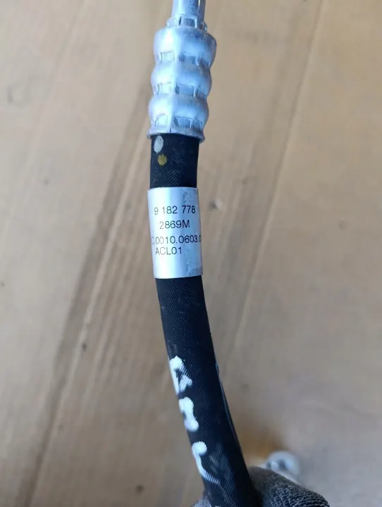 BMW X5 E70 Ilmastointiputki OEM 9182778 - Käytetty image 3