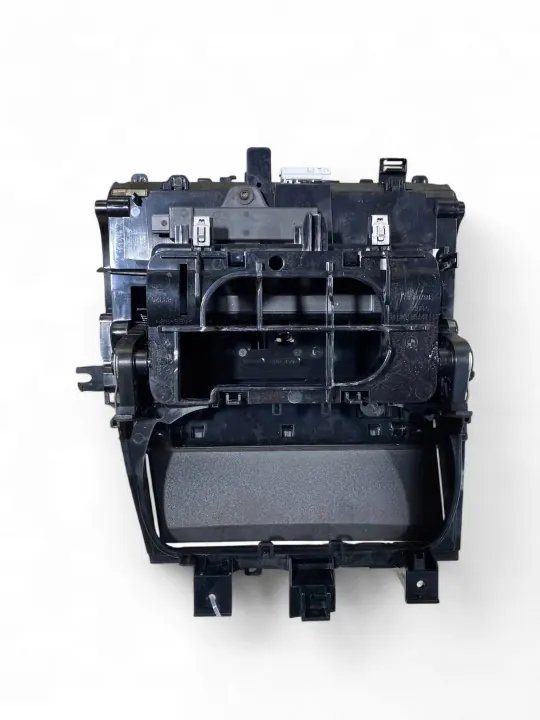 BMW i4 Mukiteline OEM 5A55209 - Ohjauspaneeli image 6