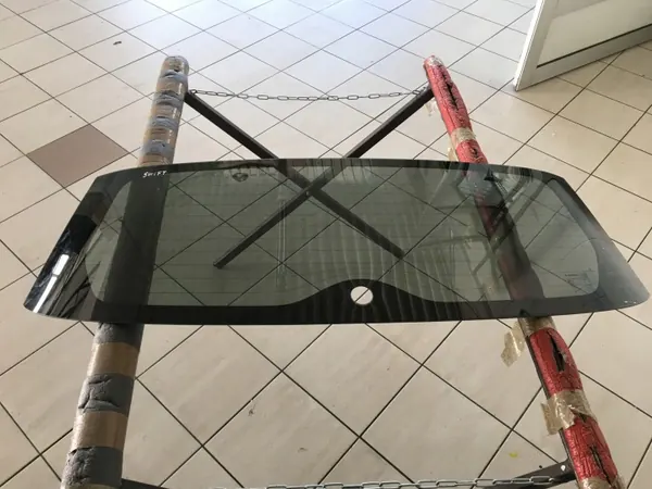 Heckklappenglas Suzuki Swift MK8 17- OEM Teil image 2