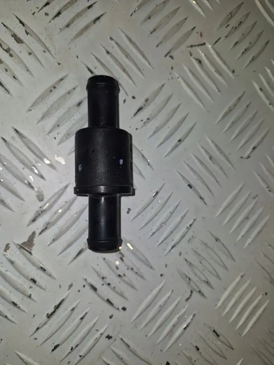 Chevrolet Corvette C8 2021 Coolant Level Sensor OEM 10157988 image 2