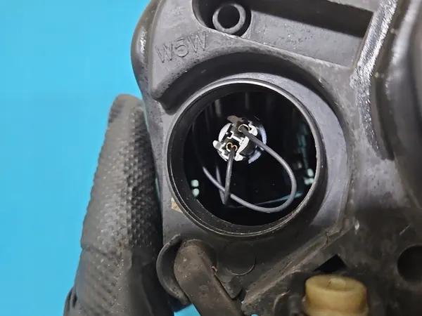 Vasen ajovalaisin VW Passat B6 Eurooppa image 9