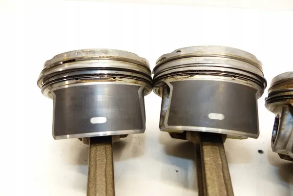Kit Piston & Bielle OEM 68071 A1 174 pour Nissan image 7