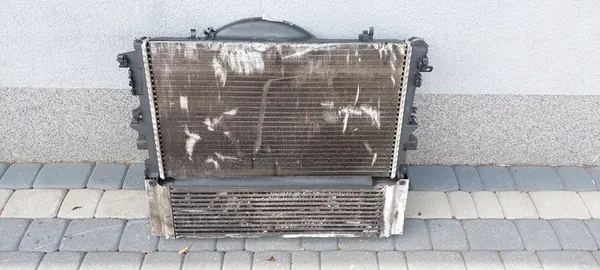 Radiateur Mercedes Vito 639 2.2 CDI image 4
