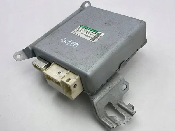Module direction assistée Toyota Avensis OEM 8965005101 image 3