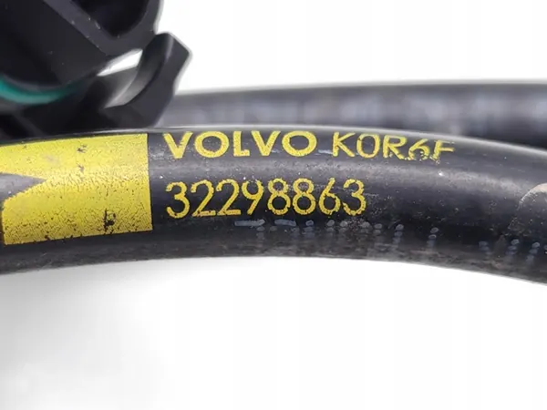 Volvo Motor-Schlauch OEM 32298863 - Gebraucht image 7