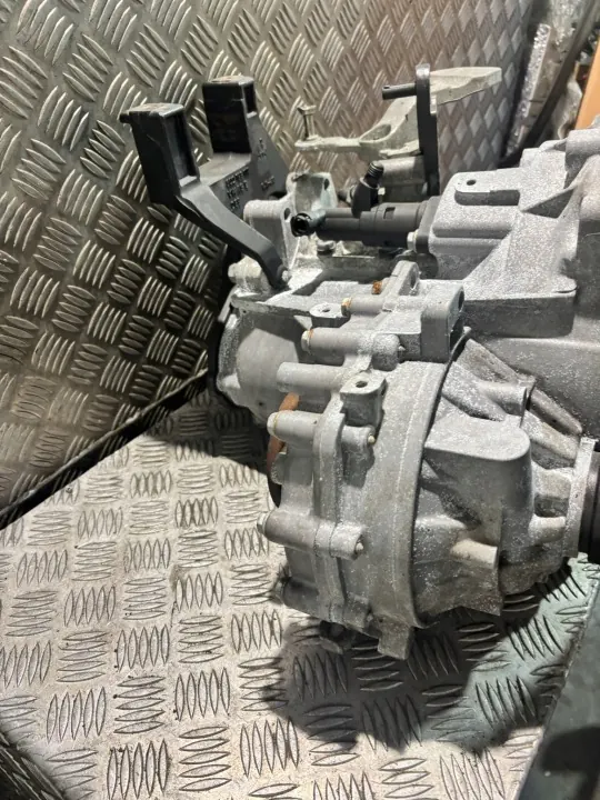 Växellådhus OEM 0A4301103 - Begagnad VW Del image 4