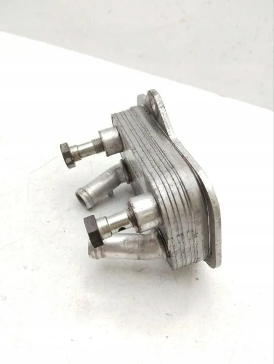 Arrefecedor de óleo Maserati OE OEM 670031618 - Usado image 5
