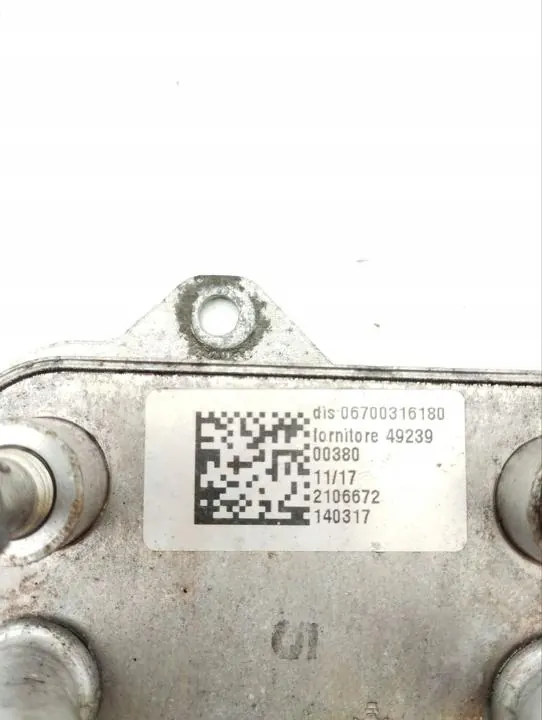 Arrefecedor de óleo Maserati OE OEM 670031618 - Usado image 8