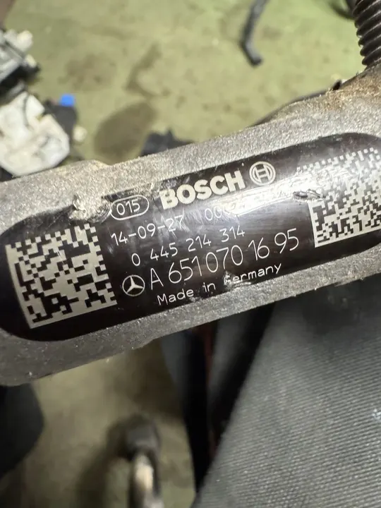 Rampa de combustible Sprinter Vito W639 A6510700495 image 2