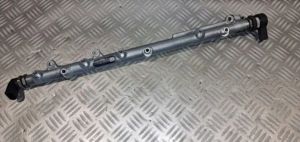 BMW Einspritzschiene OEM 7788679 für M57N 3.0D Motor image 2