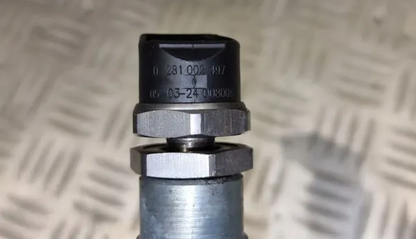 BMW Einspritzschiene OEM 7788679 für M57N 3.0D Motor image 7