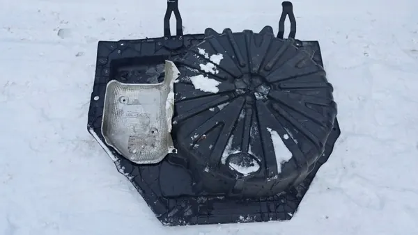 Renault OE 745144672R Floor Tray - Left Side image 3