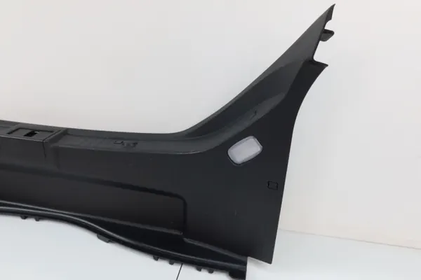 Mercedes CLS W219 Kofferraumleiste Abdeckung OEM 2196930291 image 4
