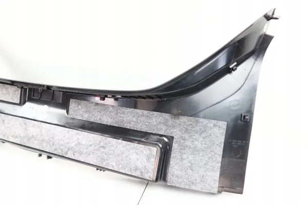 Mercedes CLS W219 Kofferraumleiste Abdeckung OEM 2196930291 image 7