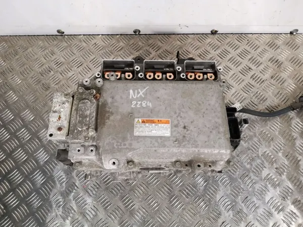 Inversor de tensão Lexus NX OEM FBZ2901 - Usado image 4
