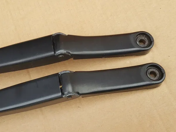 Front Wiper Arms + Blades / VW Touran I 2003-2006 image 4