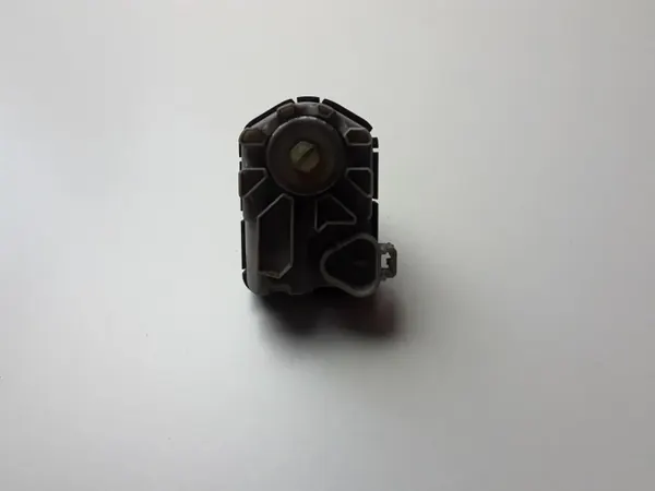 Lexus Scheinwerfer-Einstellmotor OEM 8566112020 image 3