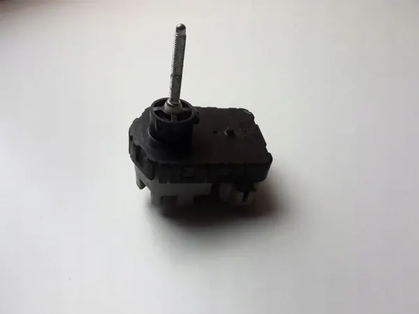 Lexus Scheinwerfer-Einstellmotor OEM 8566112020 image 4