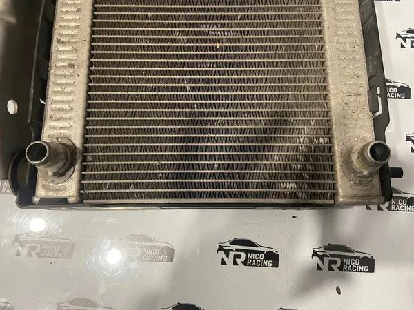 Enfriador de agua adicional BMW G11 G12 G30 G31 OEM 8619383 image 3