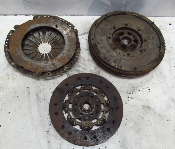 Volante de Dupla Massa VW Audi 038105266AG image 4