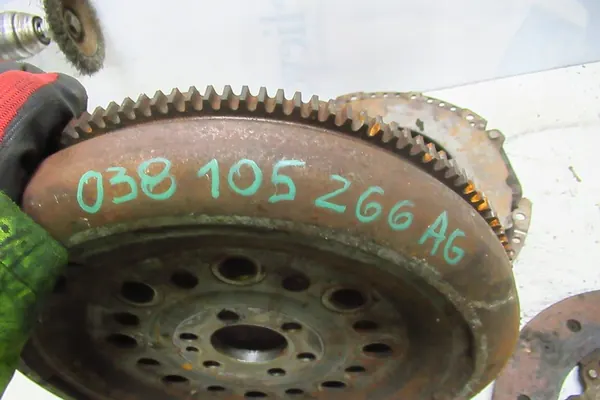 Volante de Dupla Massa VW Audi 038105266AG image 8