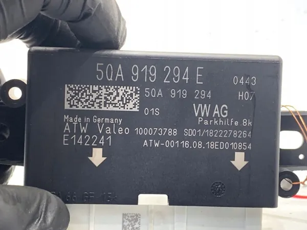 PDC Module VW Passat B8 5QA919294E Sedan OEM image 4