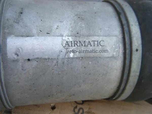 Höger Framdämpare Mercedes CLS W219 W211 image 5